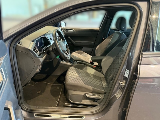 Volkswagen Polo 1.0 TSI DSG IQ.Drive R-Line