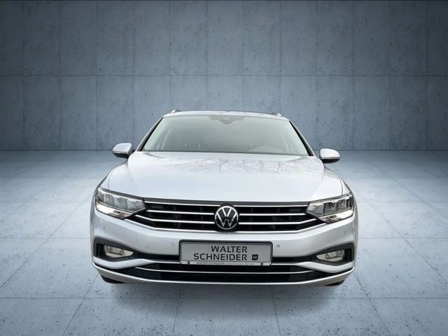 Volkswagen Passat 1.5 TSI Business DSG Variant