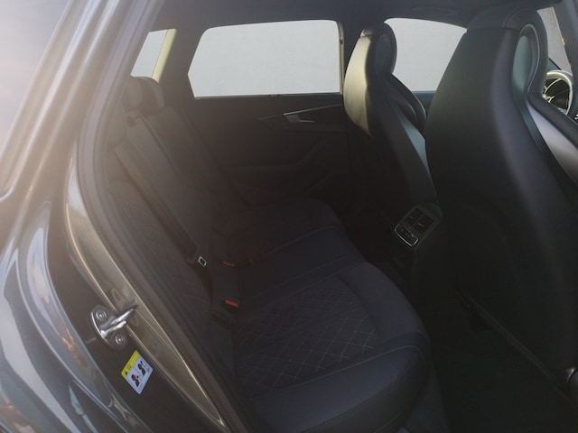 Audi S4 Avant Quattro