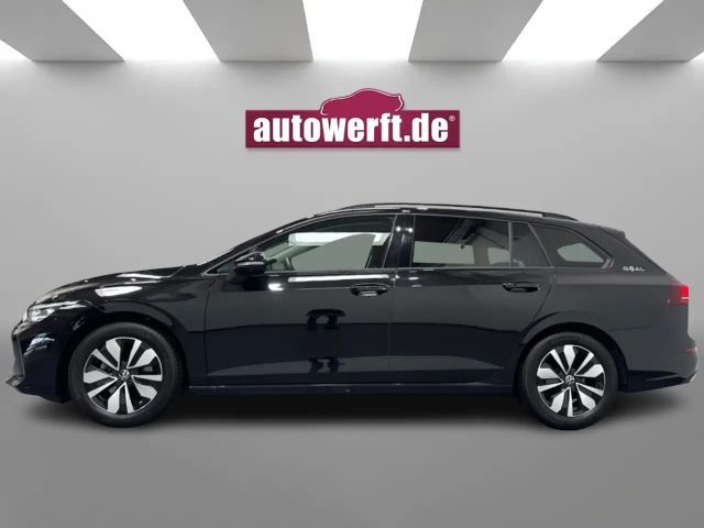 Volkswagen Golf 1.5 eTSI DSG Variant