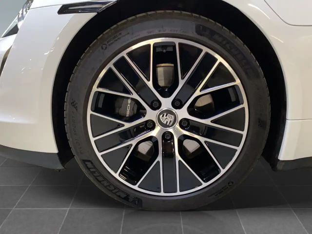 Porsche Taycan Performance Plus