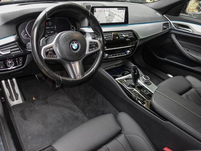BMW 530 530e M-Sport Touring xDrive