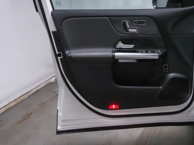 Mercedes-Benz EQA 300 4MATIC Advanced