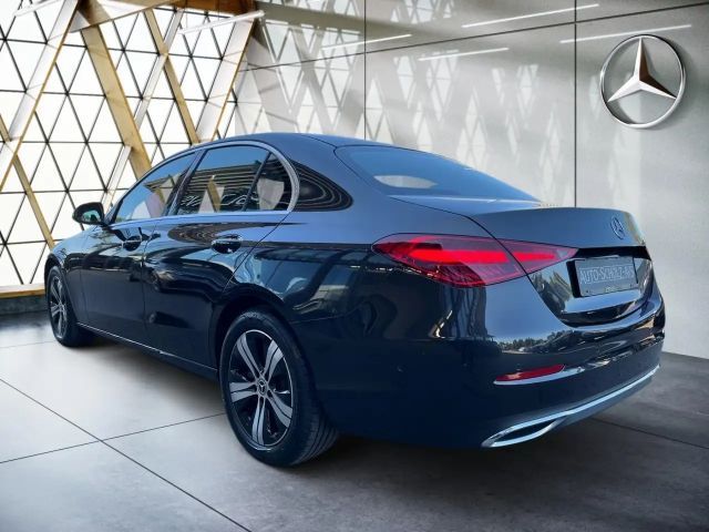 Mercedes-Benz C 180 AVANTGARDE Sedan