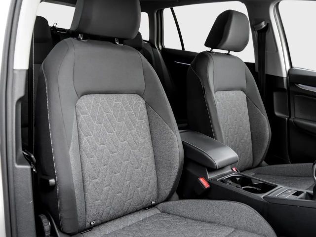 Volkswagen Golf 1.5 TSI Golf VIII Move Variant