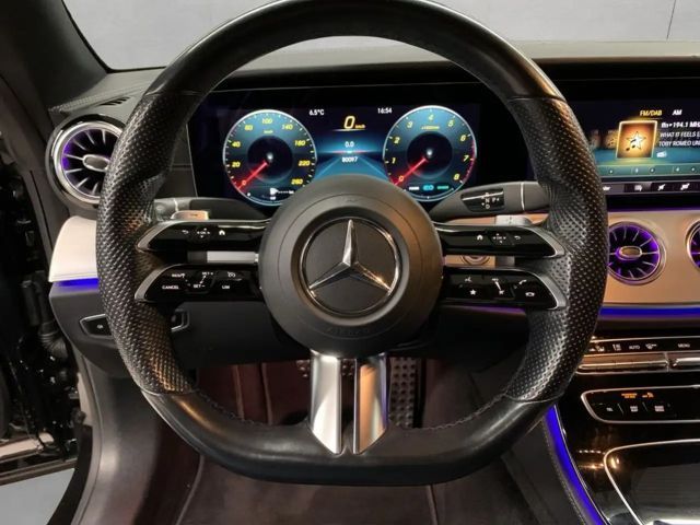 Mercedes-Benz E 200 Coupé