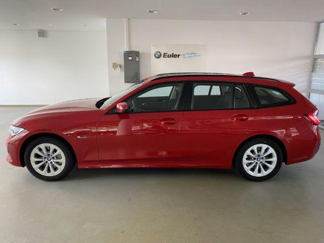 BMW 330 330e Touring