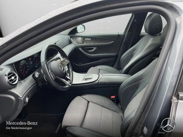 Mercedes-Benz E 200 4MATIC AVANTGARDE Estate