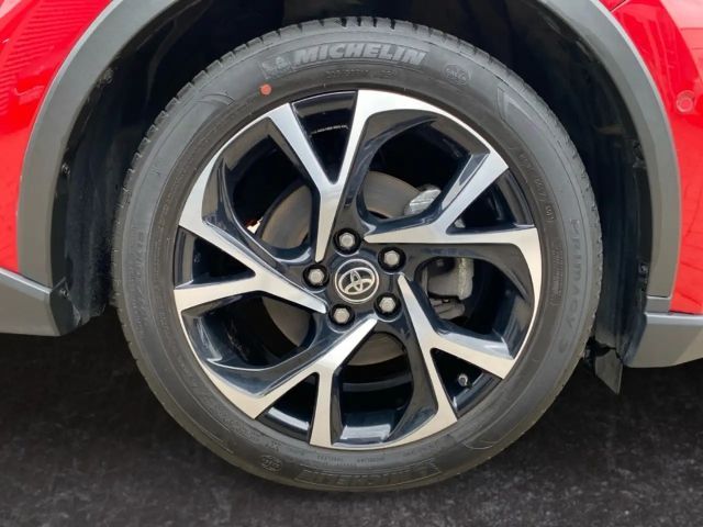 Toyota C-HR Hybride Team D