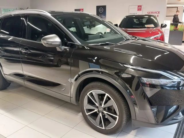 Nissan Qashqai AWD DIG-T Tekna