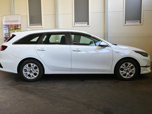 Kia Ceed CRDi SportWagon Vision