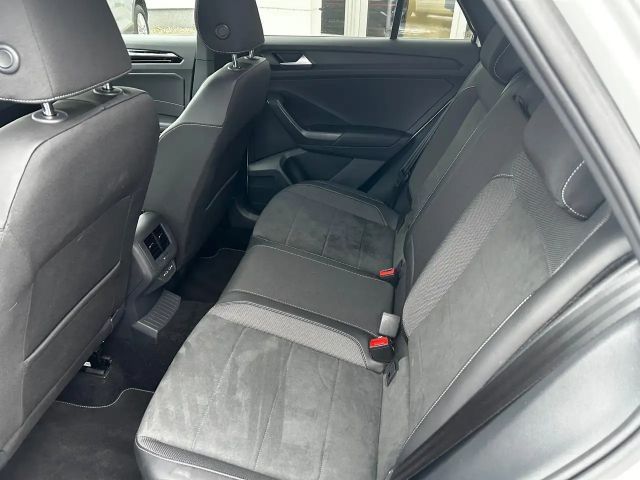 Volkswagen T-Roc 1.5 TSI DSG R-Line