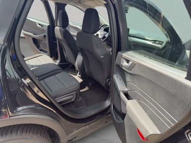 Ford Kuga Cool & Connect