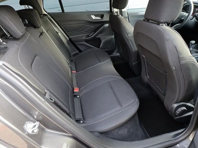 Ford Focus EcoBoost Titanium Wagon