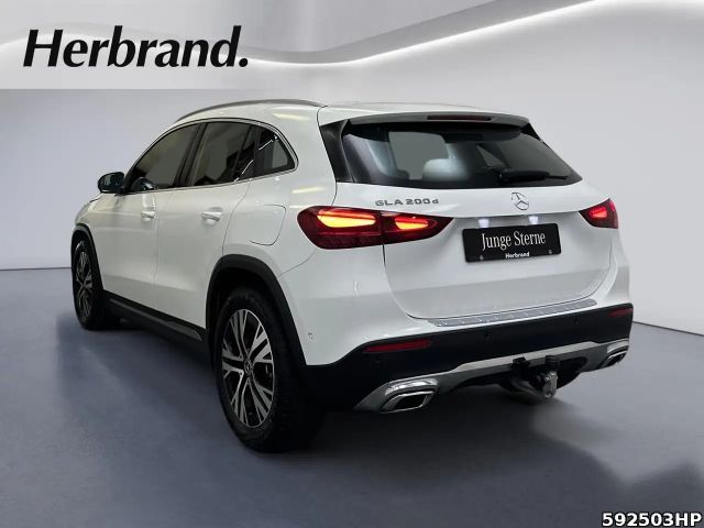Mercedes-Benz GLA 200 GLA 200 d Progressive
