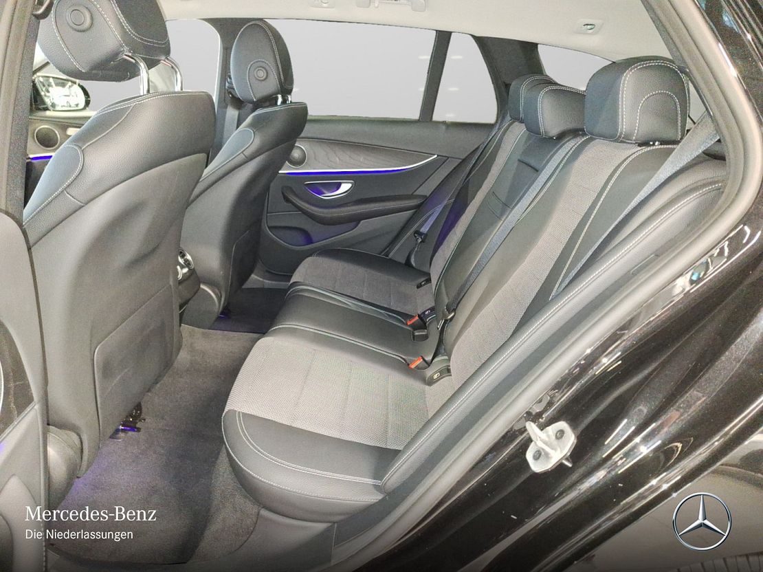 Mercedes-Benz E 220 AVANTGARDE E 220 d Estate