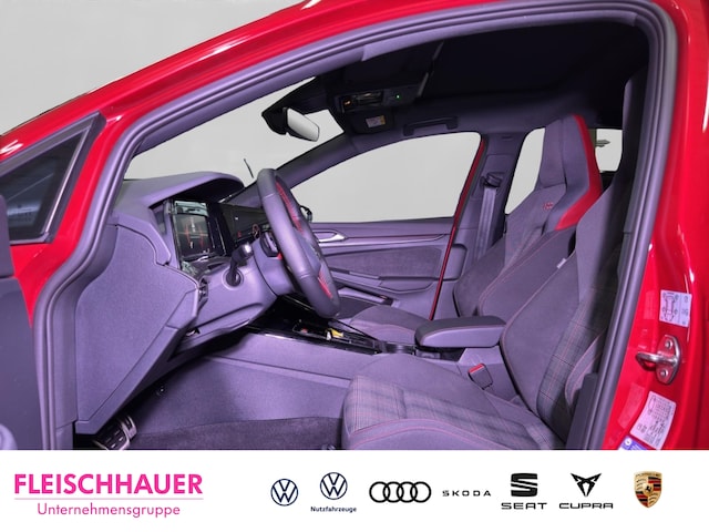 Volkswagen Golf 2.0 TSI Golf VIII