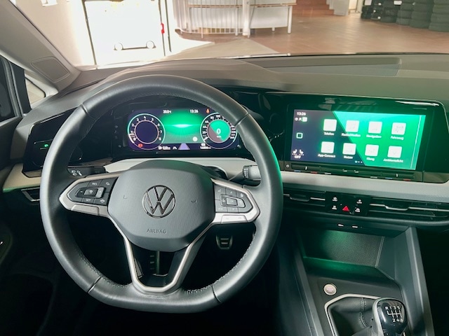 Volkswagen Golf 1.5 TSI Golf VIII Move