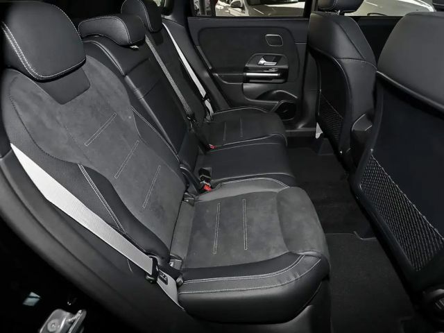 Mercedes-Benz GLA 220 4MATIC AMG Line