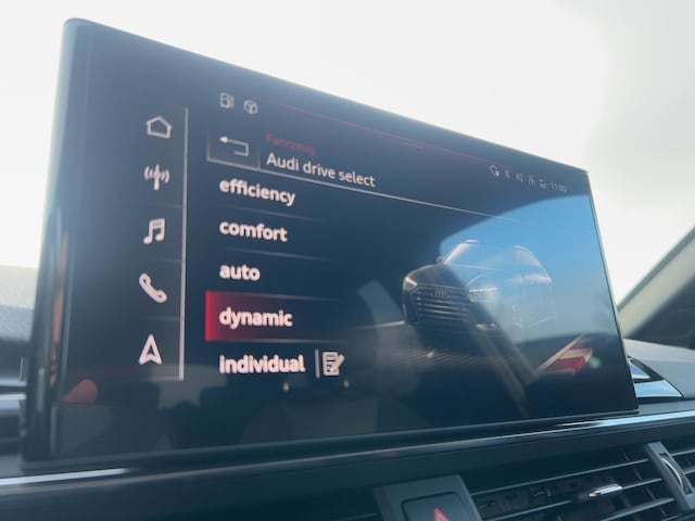 Audi A4 40 TFSI Avant S-Tronic