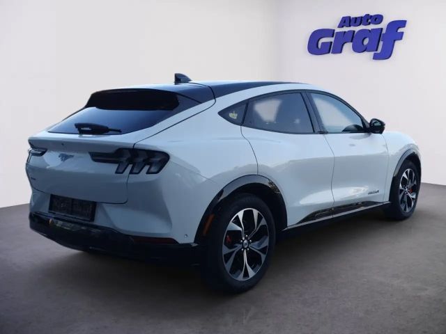 Ford Mustang Mach-E AWD Extended range