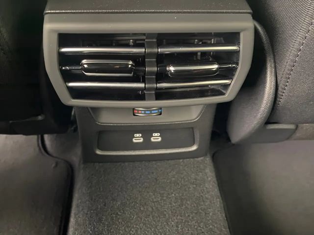 Audi A3 30 TFSI Sedan