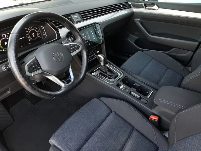 Volkswagen Passat DSG GTE Pro Variant