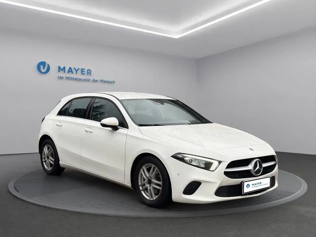 Mercedes-Benz A 180 Hatchback Style