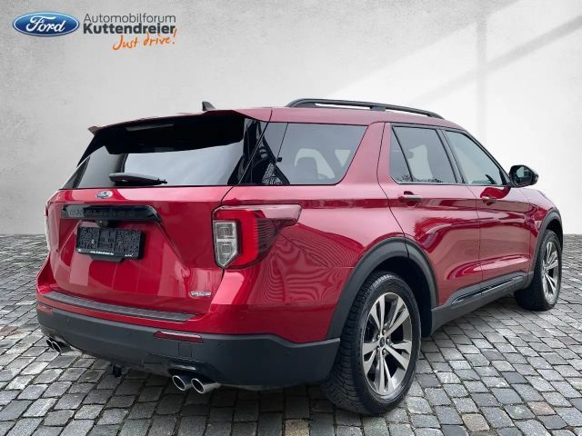Ford Explorer ST Line