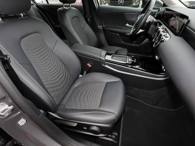 Mercedes-Benz A 180 Hatchback