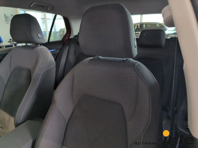 Volkswagen Golf DSG Golf VIII IQ.Drive Style