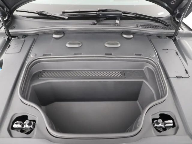 Audi S6 e-tron e-tron