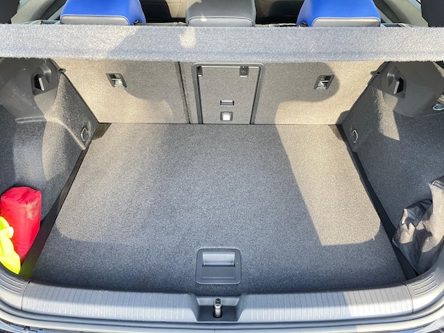 Volkswagen Golf 2.0 TSI Golf VIII