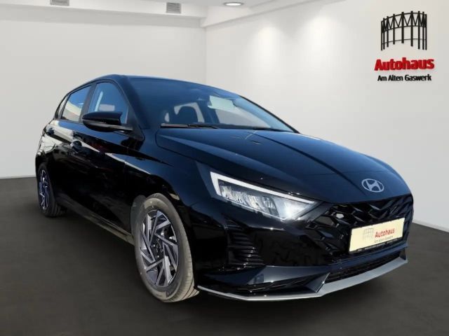 Hyundai i20 AUTOMATIK+KLIMAUTOM+BOSE-SOUND+NAVI+SITZHZG+VOLL-L