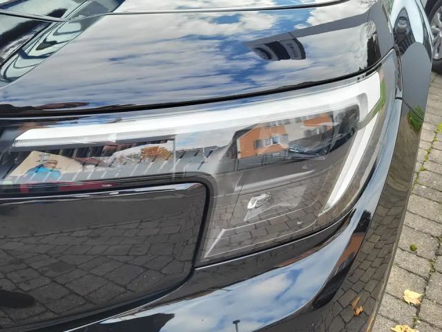 Ford Explorer Premium RWD