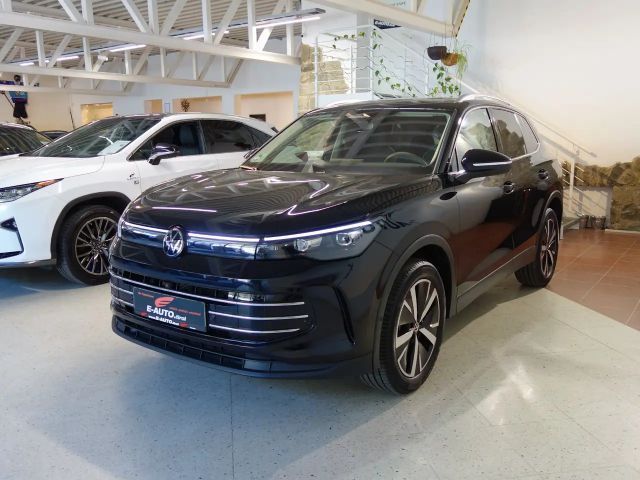 Volkswagen Tiguan DSG Elegance Elegance Sport
