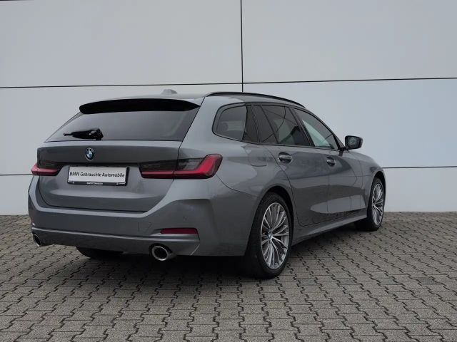 BMW 330 330i Touring xDrive