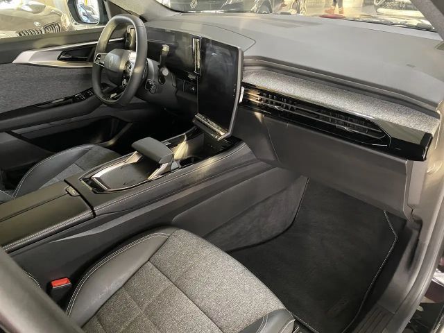 Renault Espace E-Tech Hybrid Techno