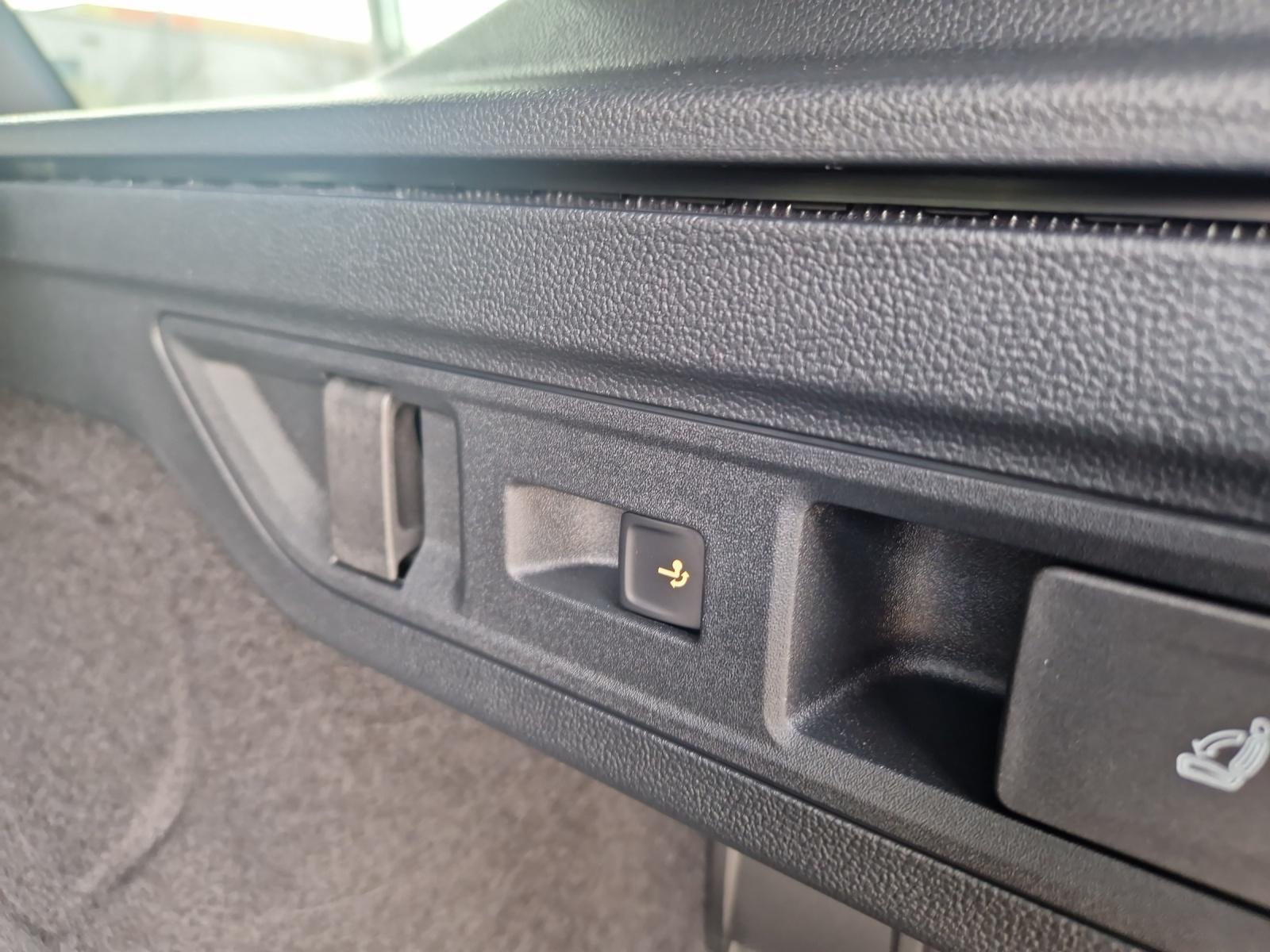 Volkswagen Passat R-Line eHybrid