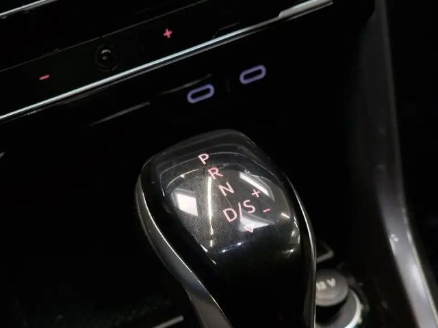 Volkswagen T-Cross 1.0 TSI DSG R-Line