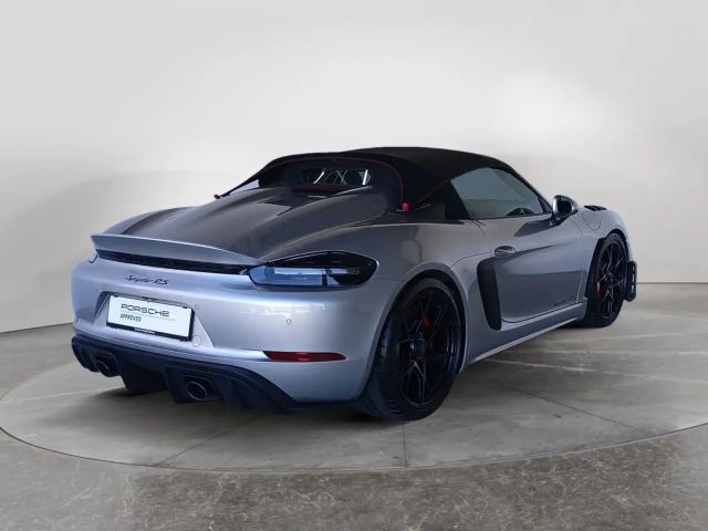 Porsche Cayman 718 RS