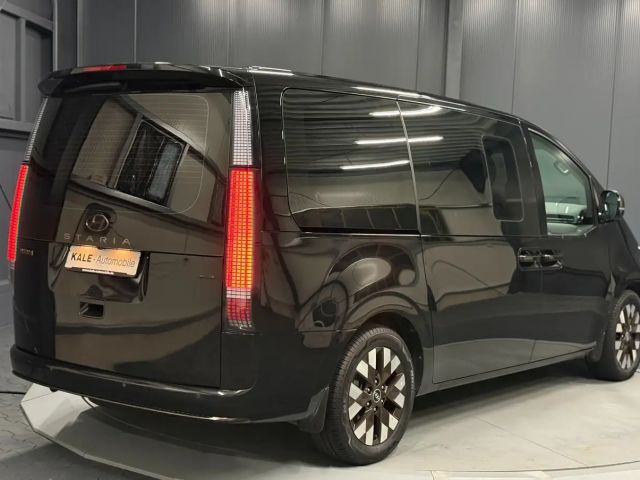 Hyundai Staria Signature Vierwielaandrijving