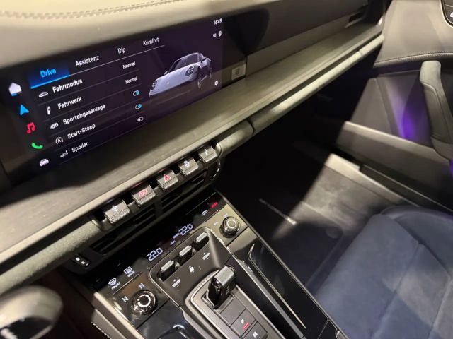 Porsche 992 Cabrio GTS