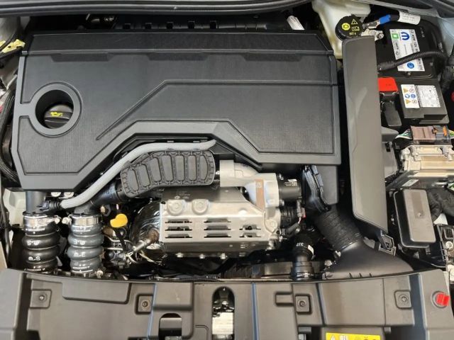 Jeep Avenger Upland MHEV 136 4XE