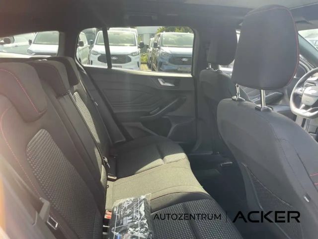 Ford Focus ST Line Wagon