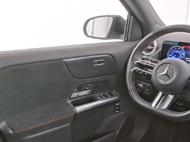 Mercedes-Benz EQA 350 4MATIC