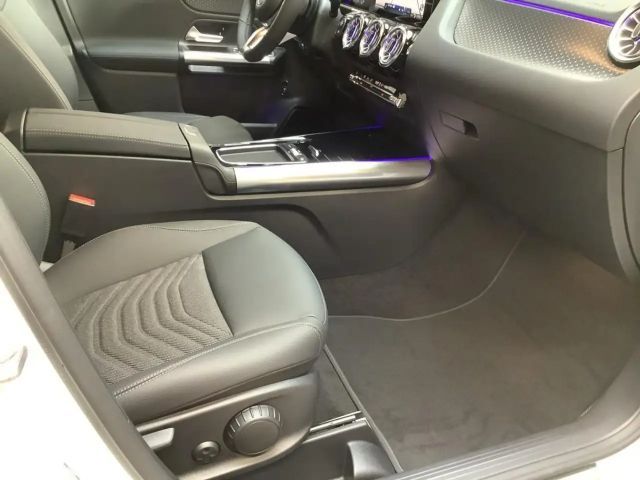 Mercedes-Benz GLA 220 4MATIC GLA 220 d