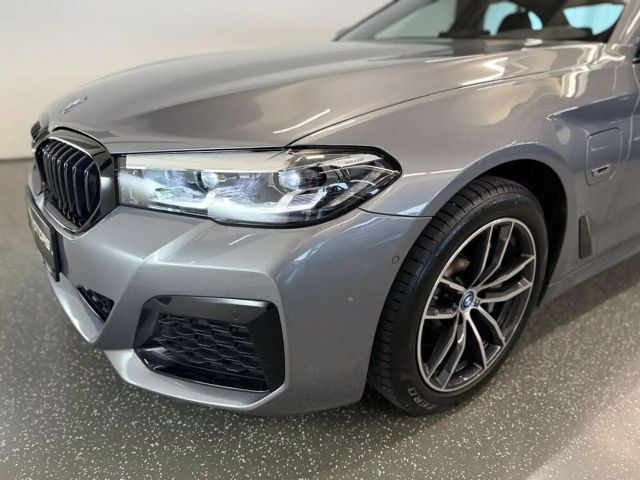 BMW 530 530e M-Sport Sedan xDrive