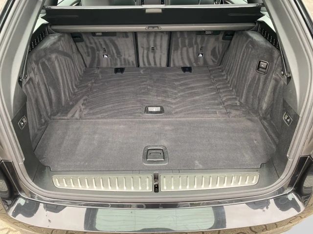 BMW 520 520d M-Sport Touring xDrive