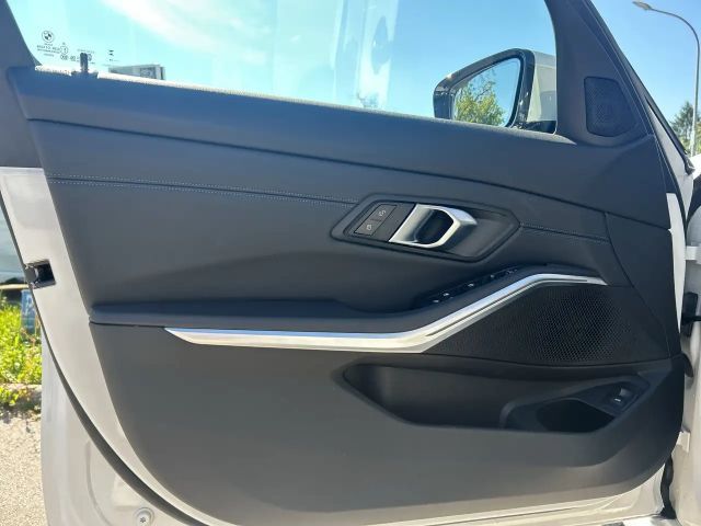 BMW 330 330d M-Sport Touring xDrive